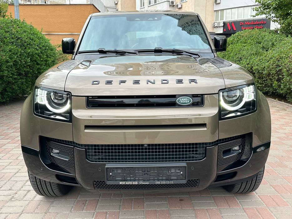 Land Rover Defender D300 X-Dynamic
