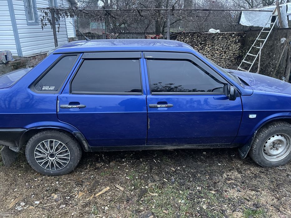 Продам авто ваз 21099