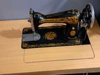 Maquina de costura singer antiga