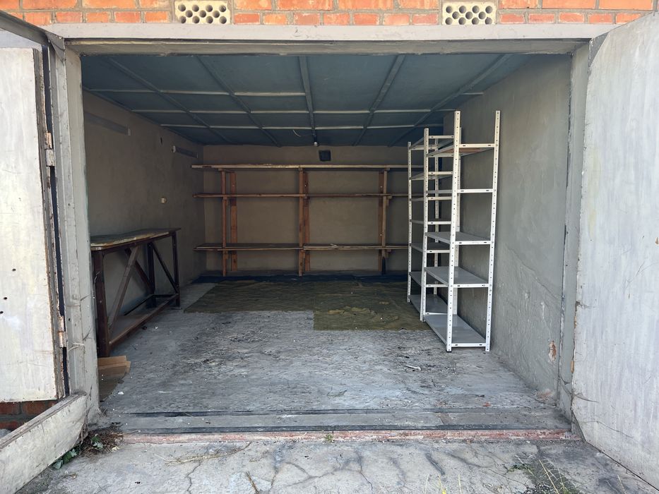Оренда сухого цегляного гаражу