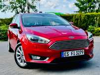 Ford Focus 125 PS TITANIUM Bixenon Navi Sync ParkAsisst Kamera 99 000