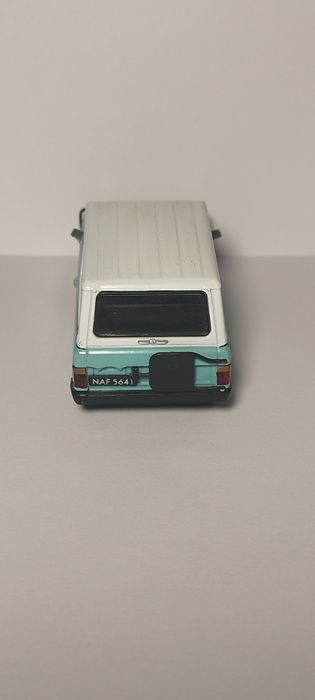 Samochodzik auto PRL-U Aro 10 skala 1/43 DeAgostini