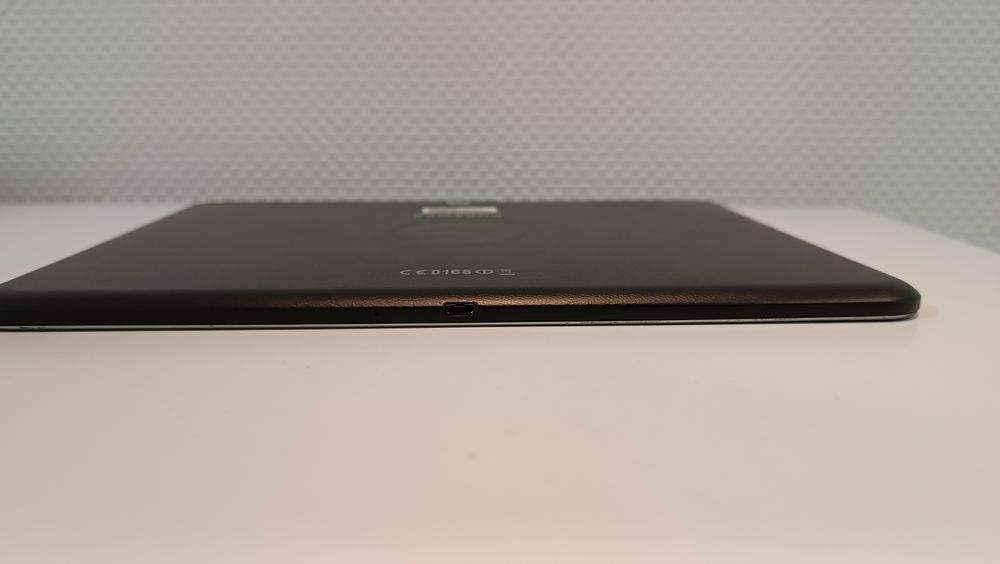 Планшет Samsung Galaxy Tab 4 (SM-T535) 16Gb