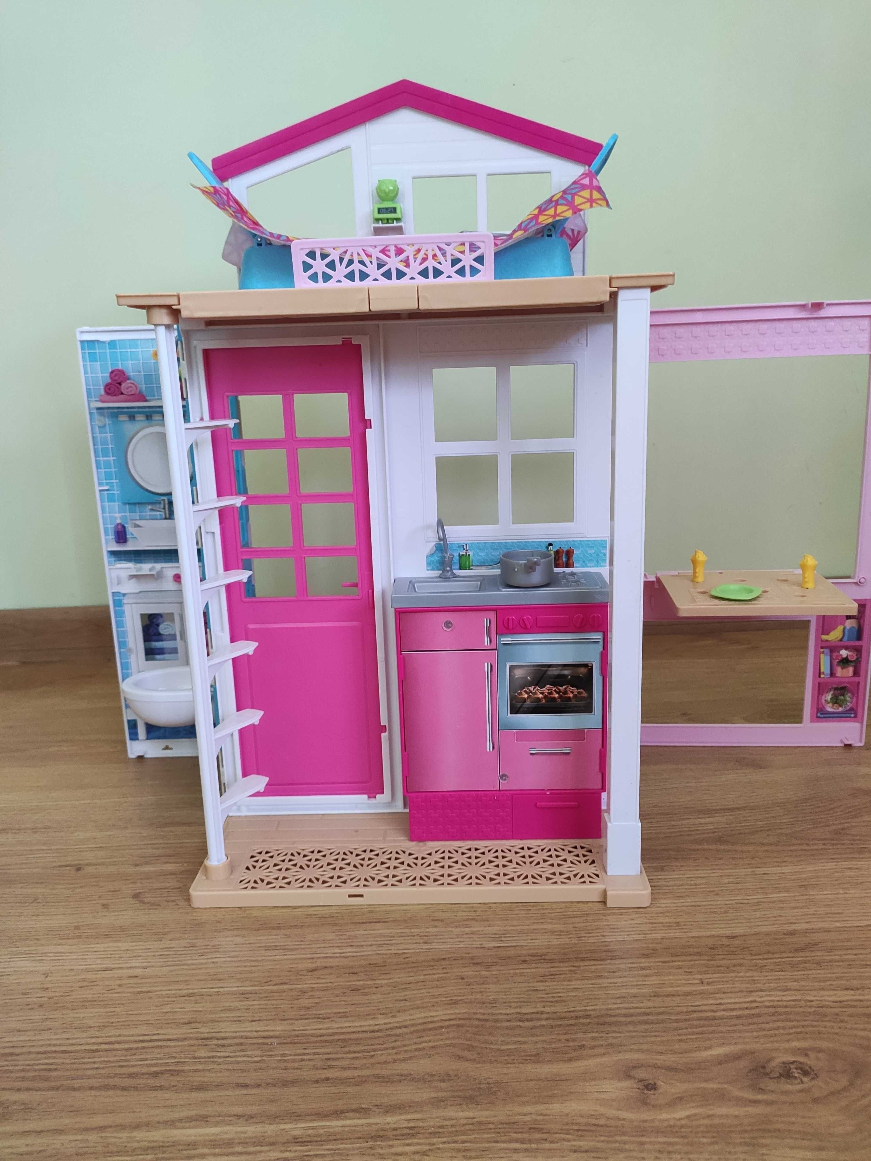 Domek Barbie firmy Mattel plus samochod Barbie