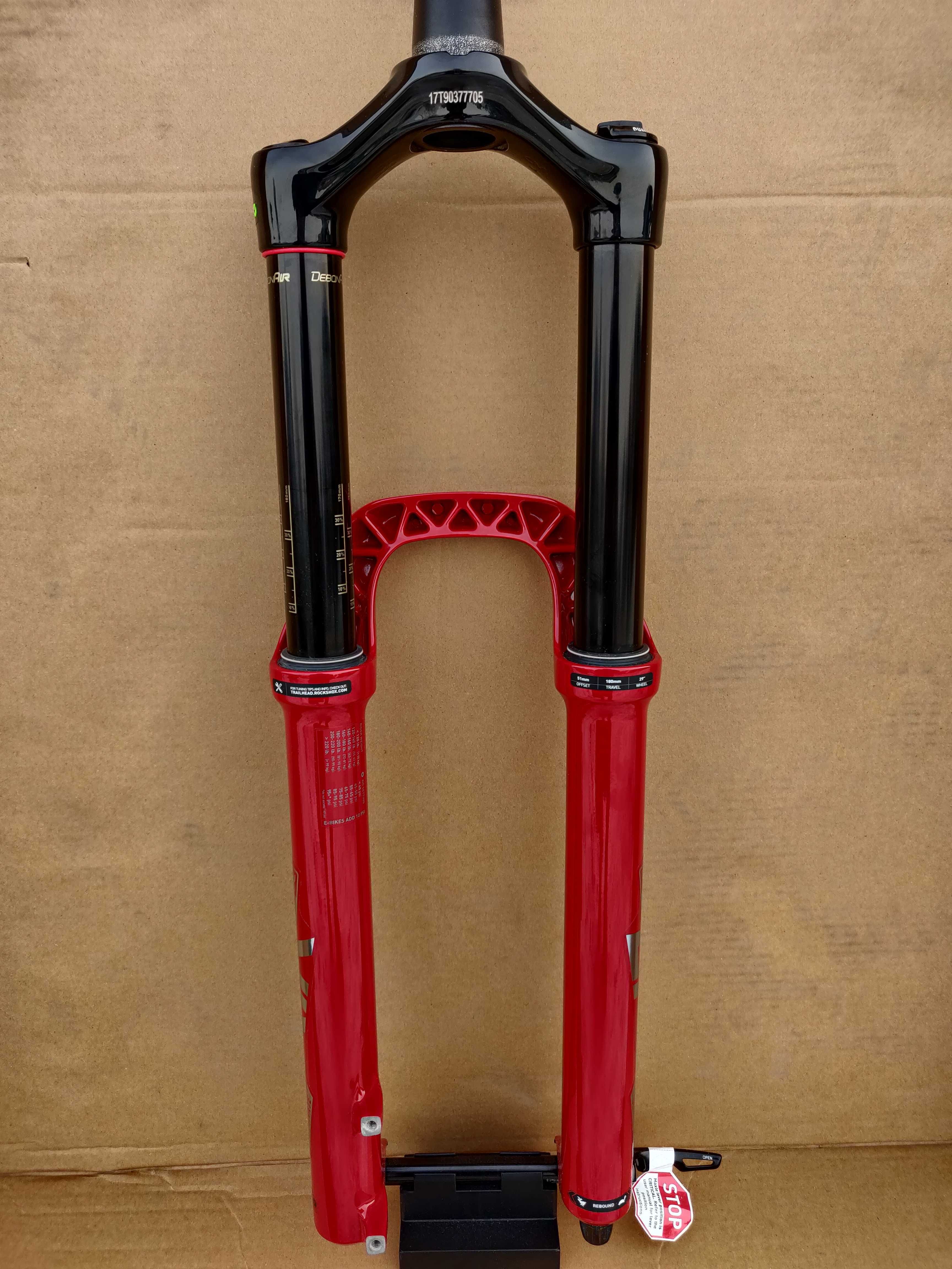 Amortyzator Rock Shox Lyrik Ultimate 29'' 180mm Charger 2,1 RCT3 (259)