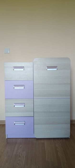 Komplet mebli do pokoju dziecięcego