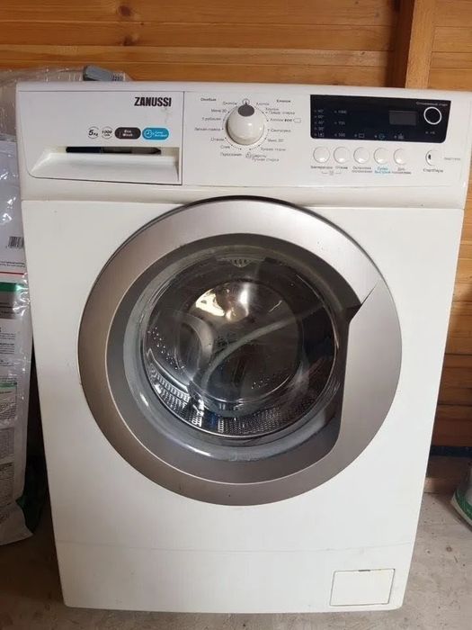 Пральна машина Zanussi на 5кг
