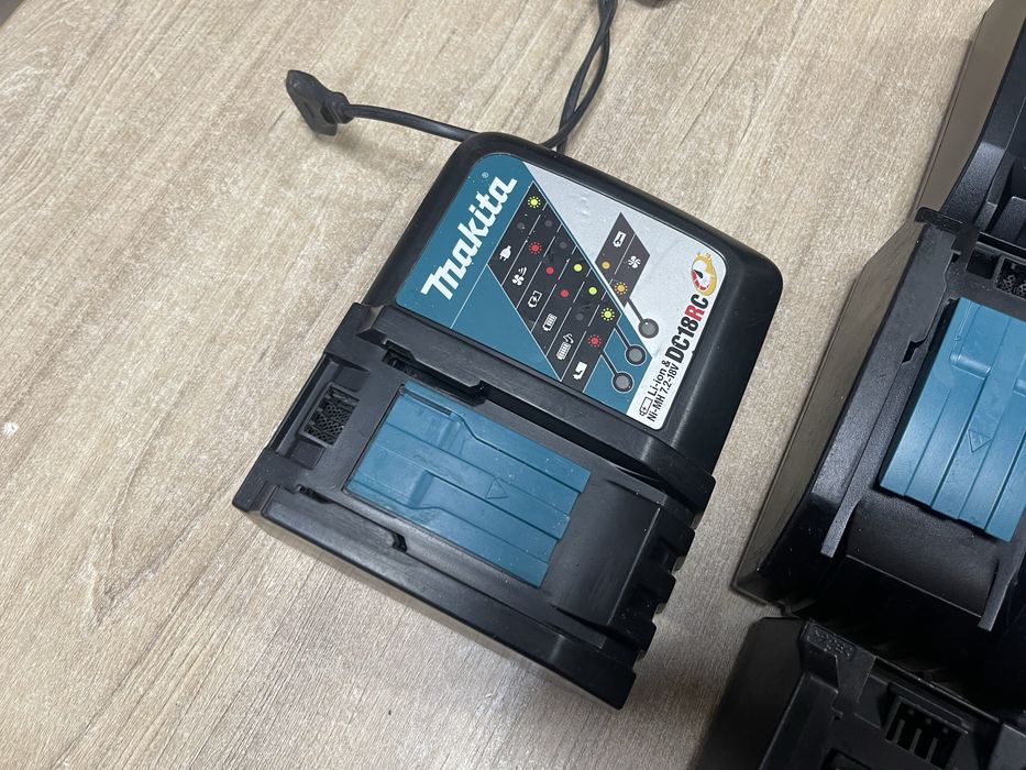 Makita DC18RC / зарядні пристрої Макіта