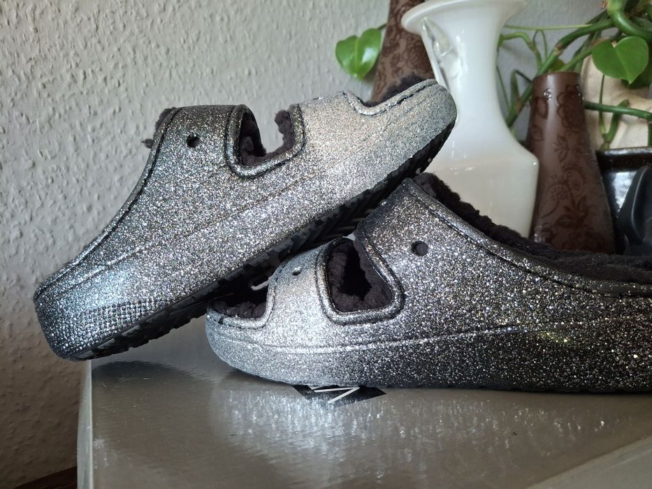 Crocs  piękne brokatowe klapki 38