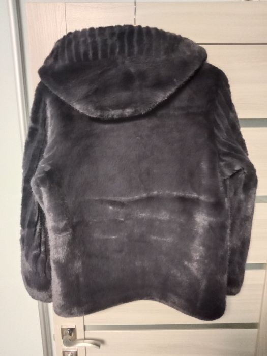 Еко шубка розмір С-М