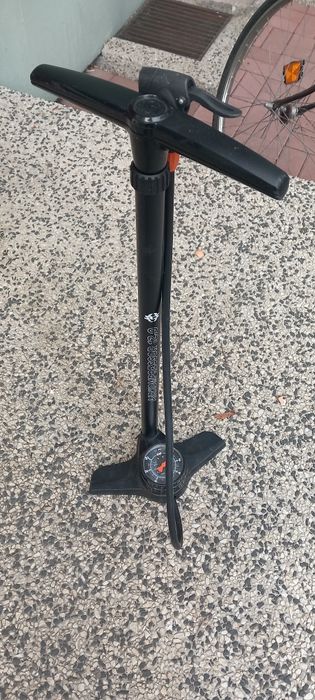 Pompka rowerowa sks airkompressor  12.0 bar.
