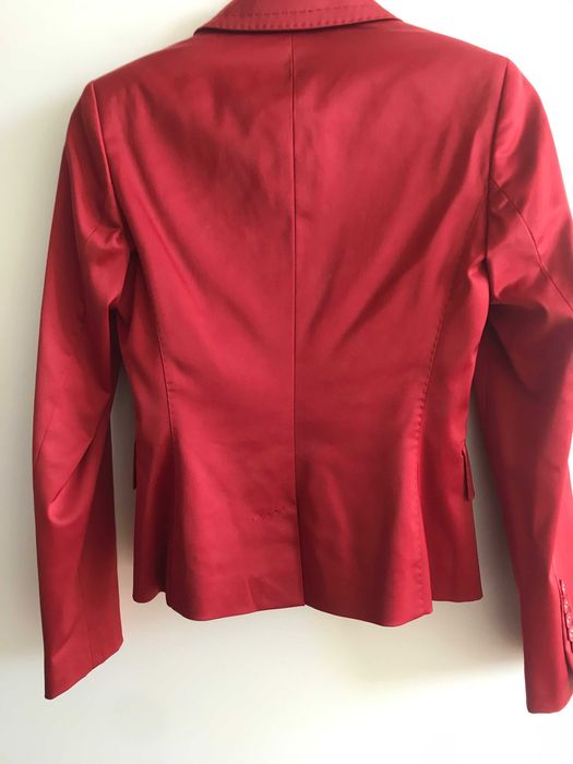 Blazer Ana Sousa vermelho, com brilho