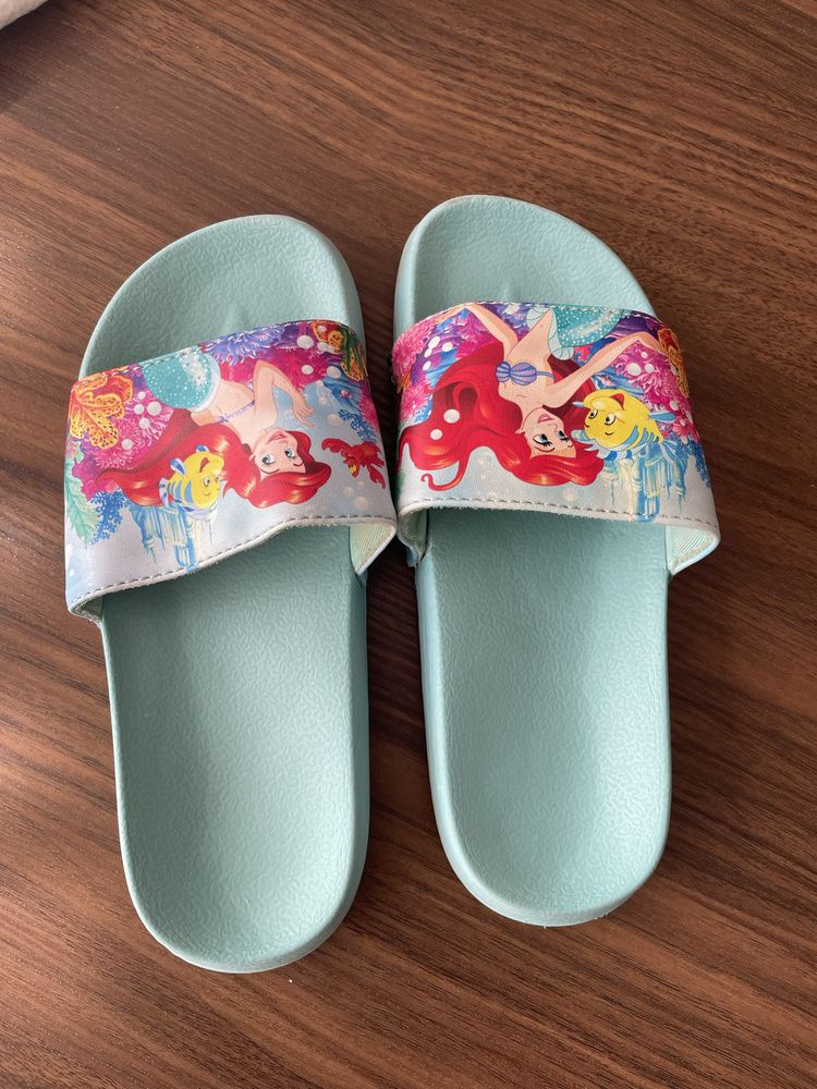 Chinelos H&M Pequena Sereia