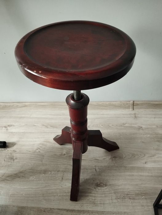 Taboret do fortepianu