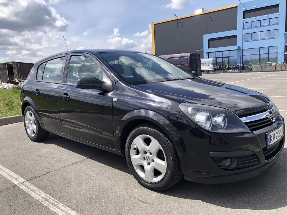 Opel Astra H 1.6 мкпп