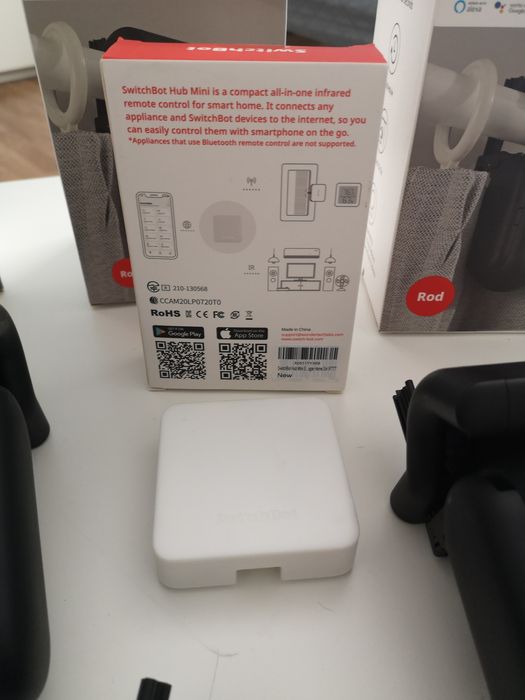 Switchbot Curtain Rod com hub wifi