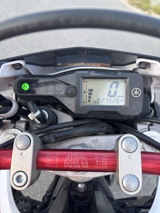 Yamaha wr125 supermoto