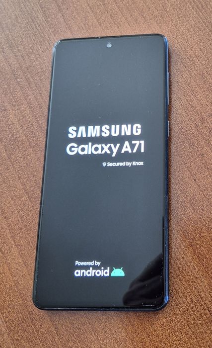 Sprzedam telefon Samsung Galaxy A71 w bardzo dobrym stanie technicznym