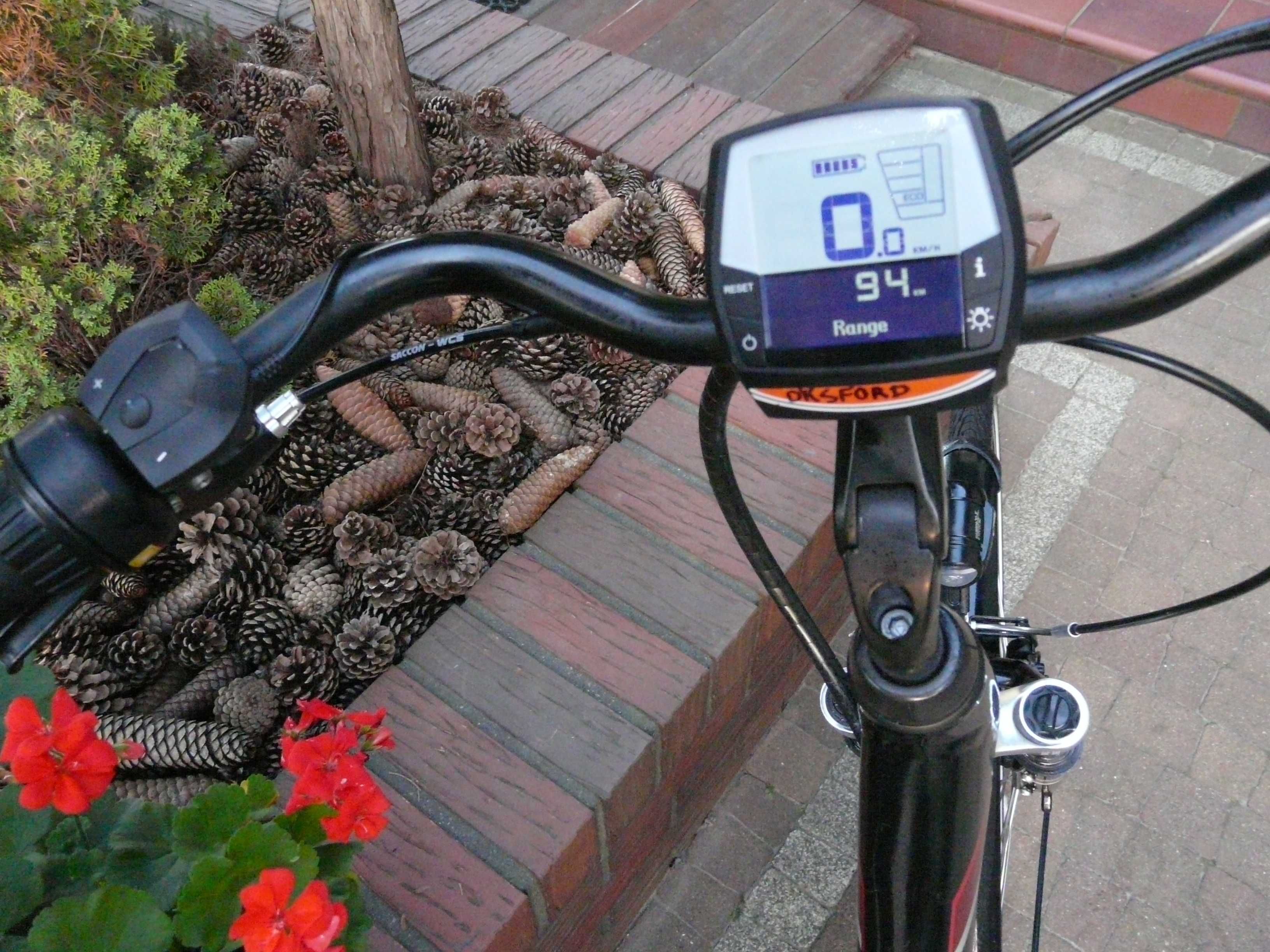 Rower elektryczny OXFORD Box  28"/58 Bosch ,centralny  2334 km Belgia