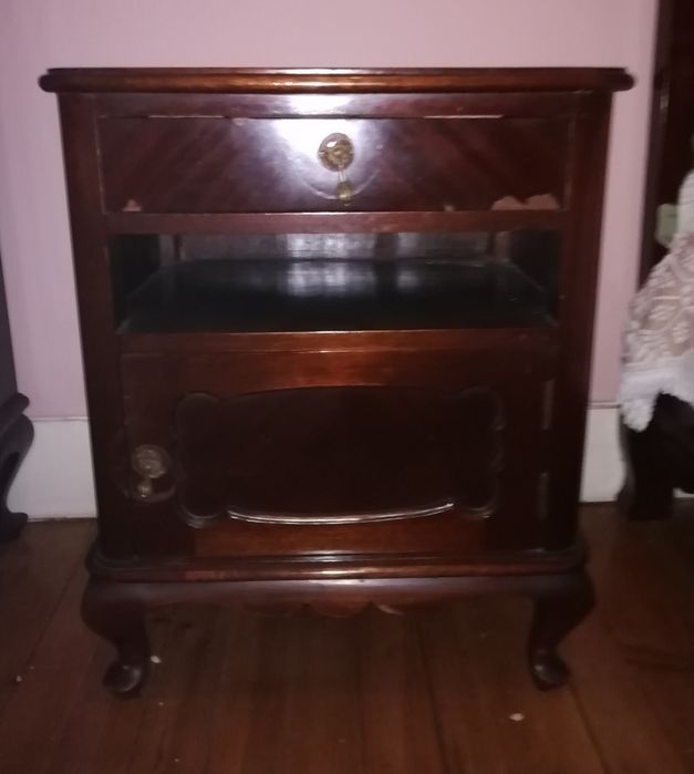 Mobília Queen Anne, Vintage