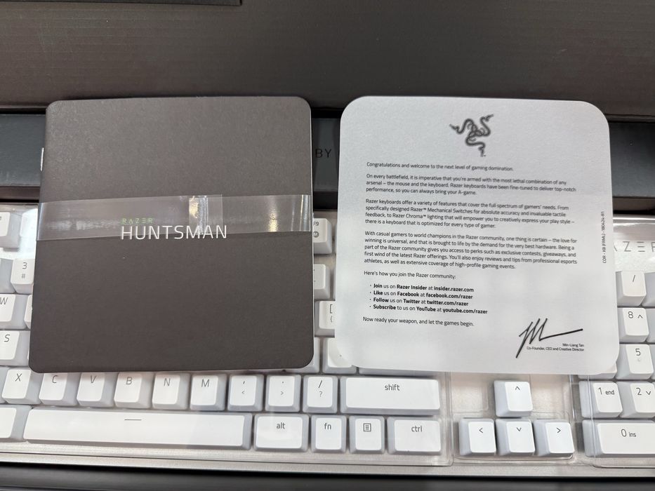 Razer Huntsman Mercury Teclado Mecânico Gaming RGB - Inglês USA
