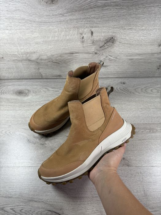 Clarks жіночі сапоги на осінь шкіра 39 розмір