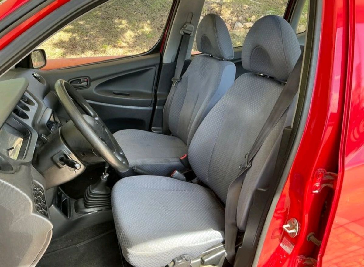Daihatsu YRV de 2005 marca Japonesa como Toyota com apenas 154.000 Km