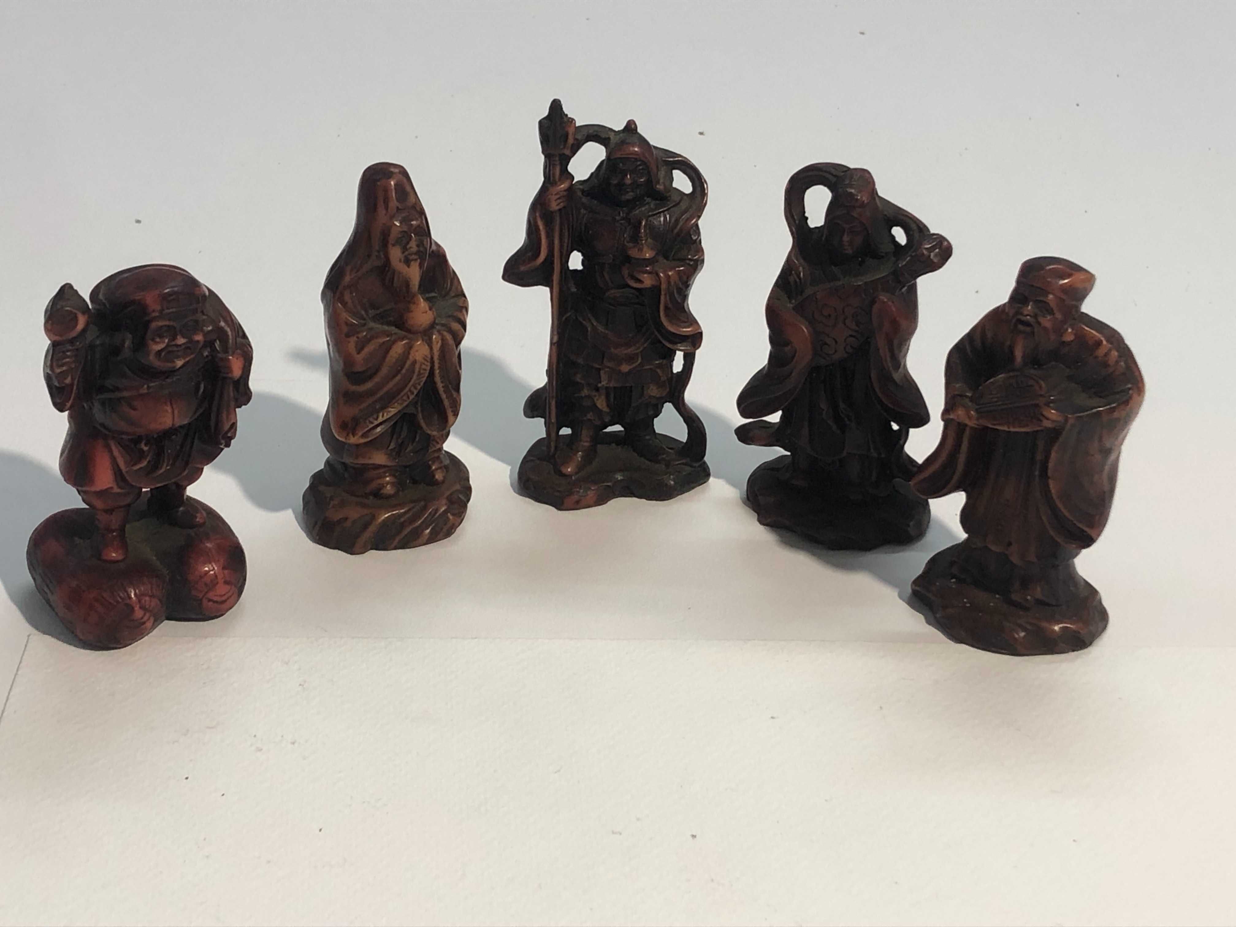 Cinco figuras chinesas