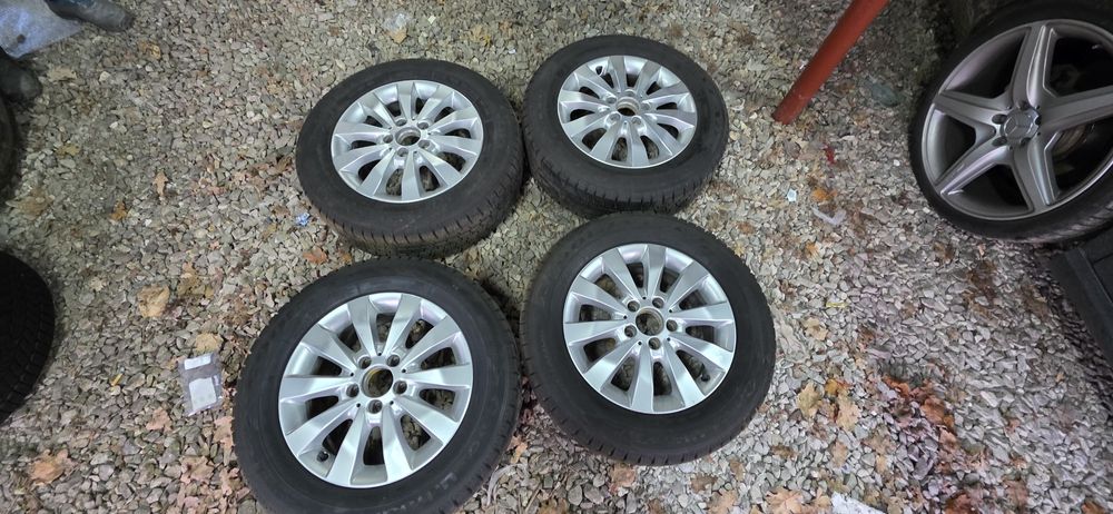Felgi 16 z oponami zimowymi i czujnikami Mercedes Vito V klasa w447