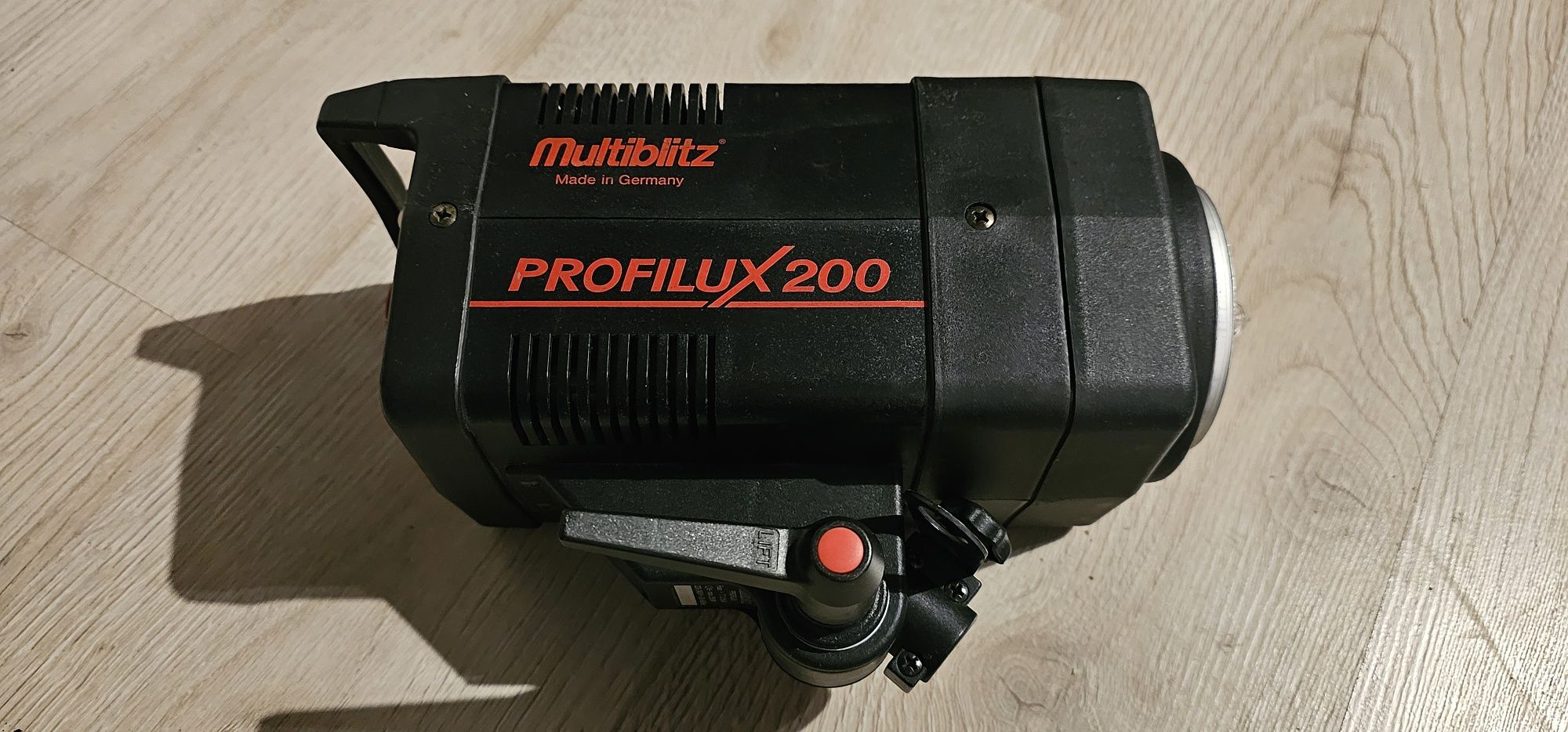 Multiblitz 4 lampy studyjne Profilux 2x600 i 2x200 walizkowy zestaw