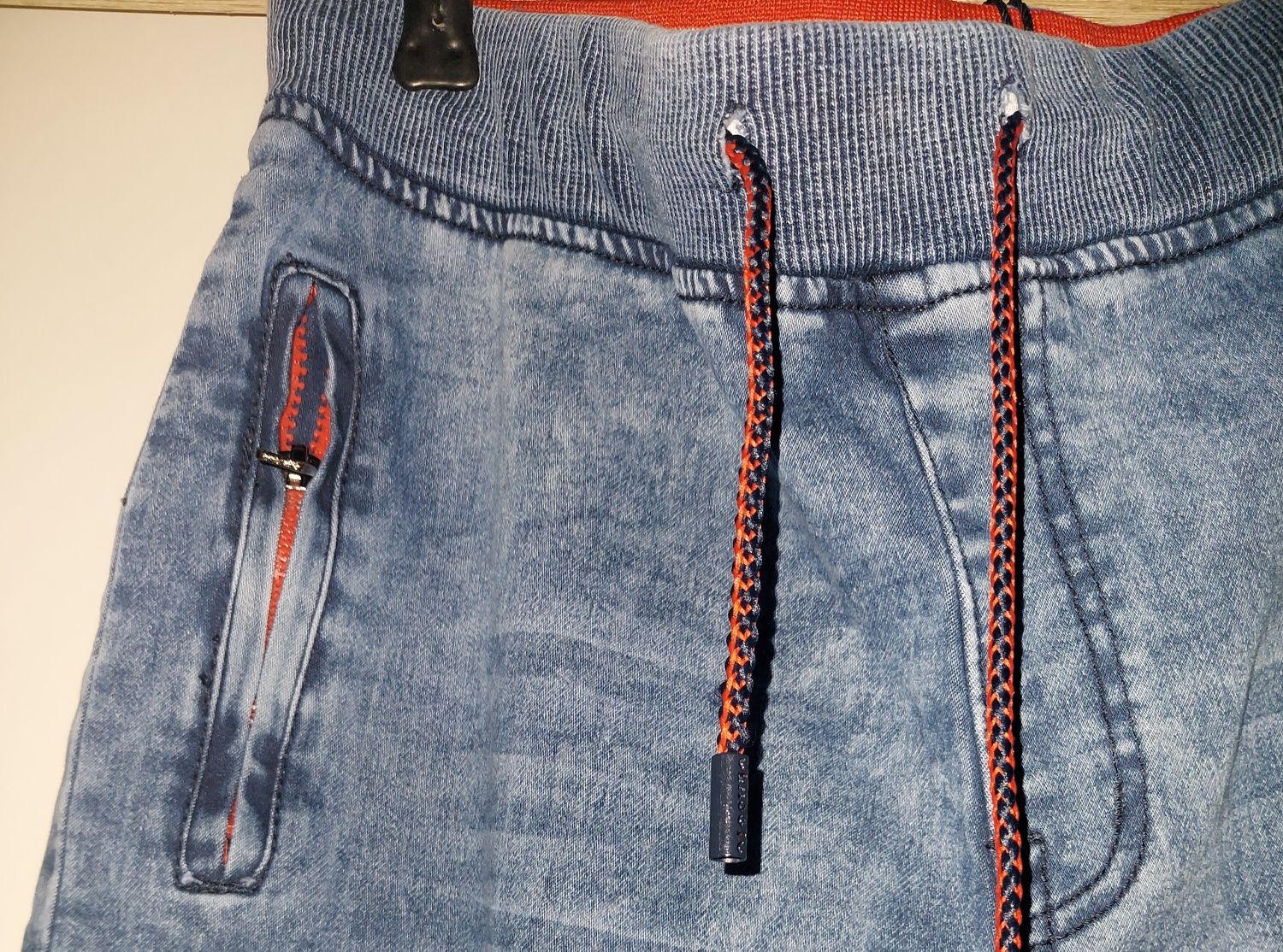 Nowe spodnie (jeansy) męskie z metką