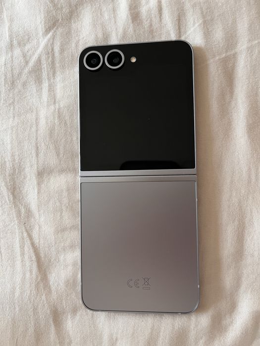 SAMSUNG Galaxy Flip 6