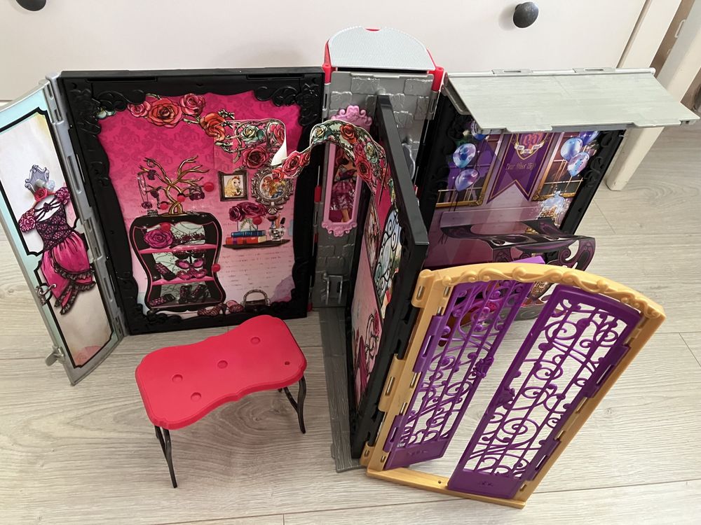 Domek dla lalek książka Barbie Ever After High