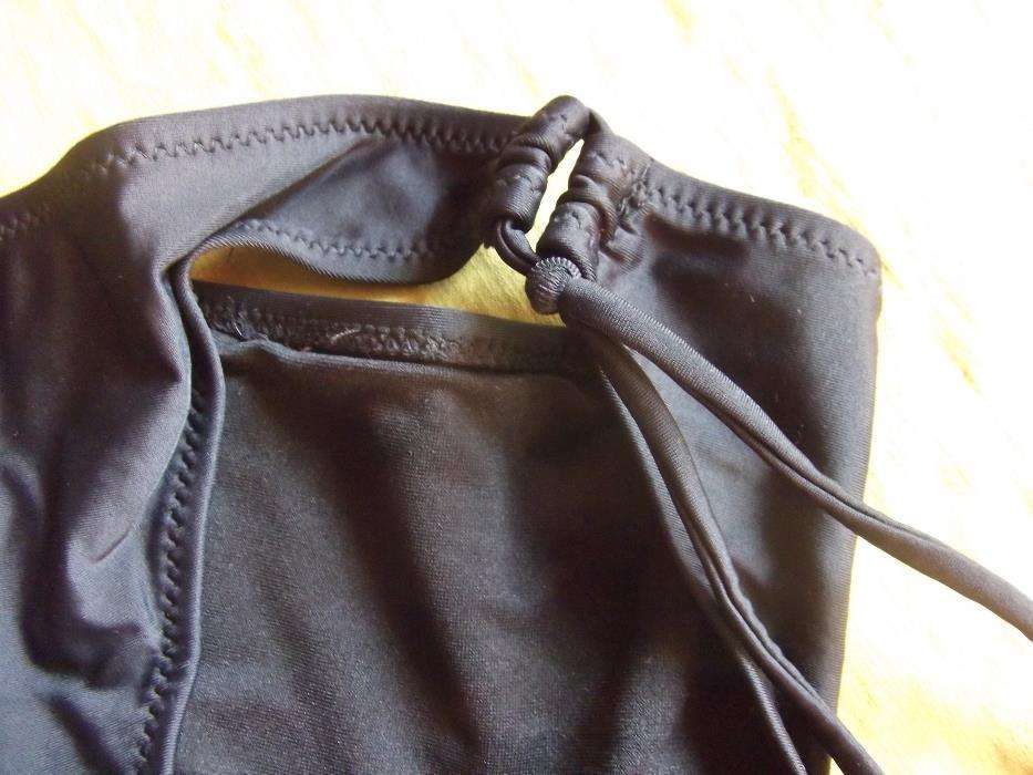 BIKINI preto S + sandálias - OFERTA de toalha