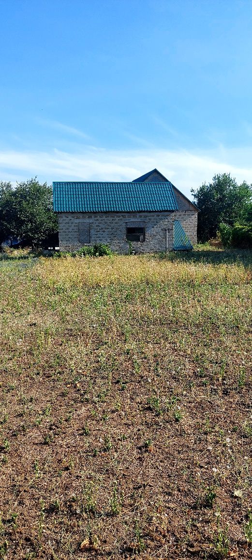 Продам недостроенный дом в с. Михайловка.