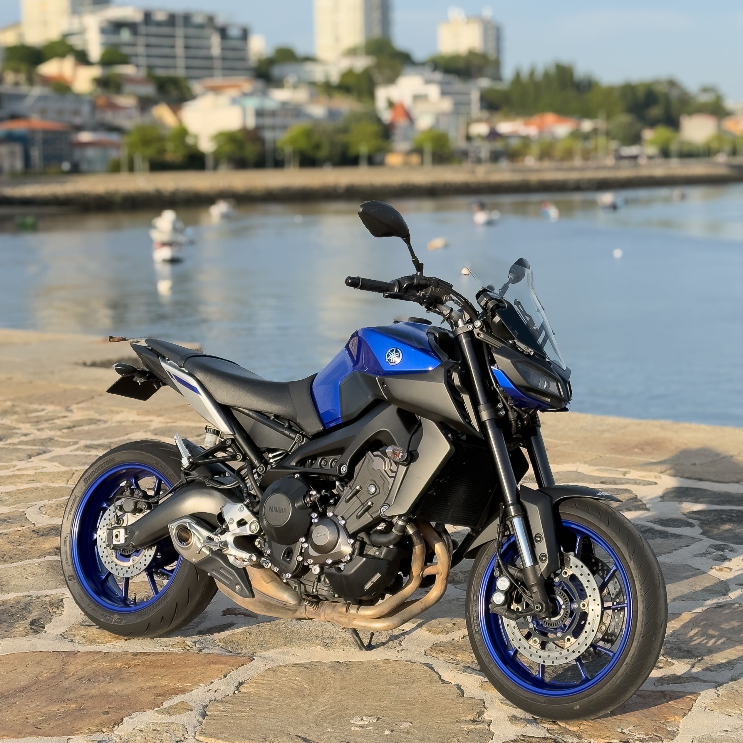 YAMAHA MT 09 de 2017 em excelente estado
