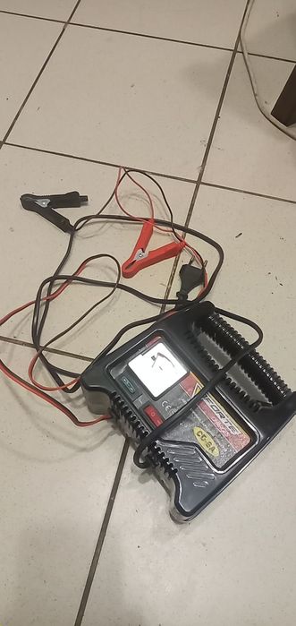 Б.у машиная зарядка в отличном состоянии