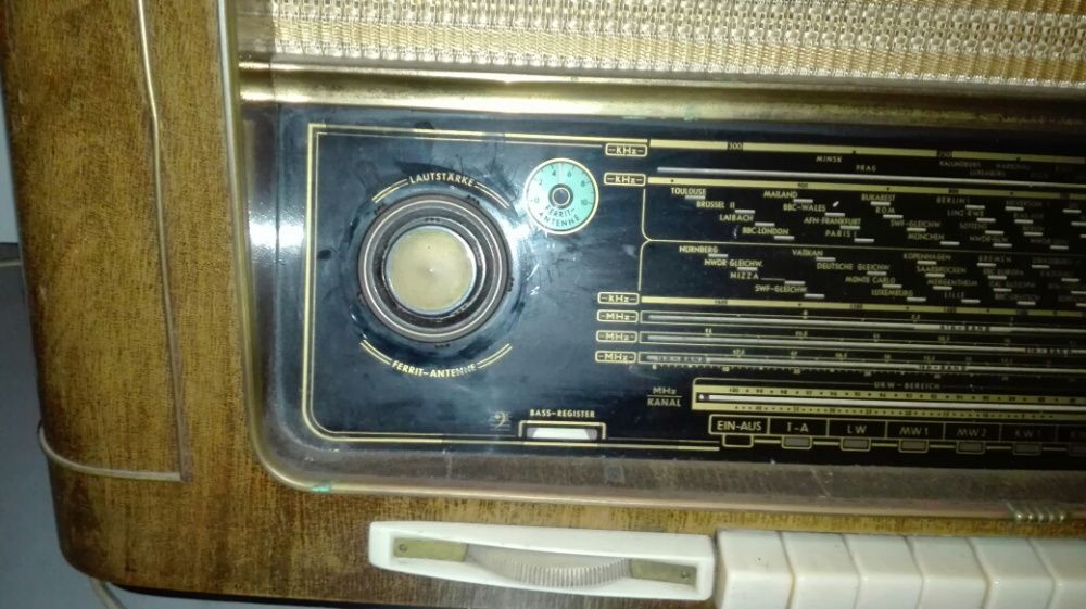 Rádio Grundig 5040W-1953