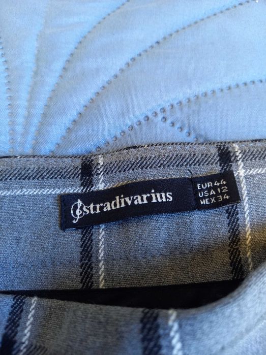 Spodnie eleganckie Stradivarius 44, bluzka Grennpoint 44/46 i gratis