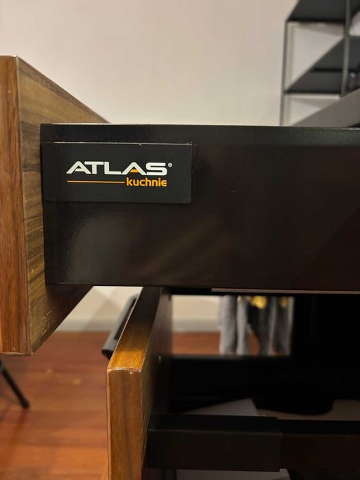 Kuchnia z AGD  Fornir połysk  Nowy blat  Styl loftowy  Bez piekarnika