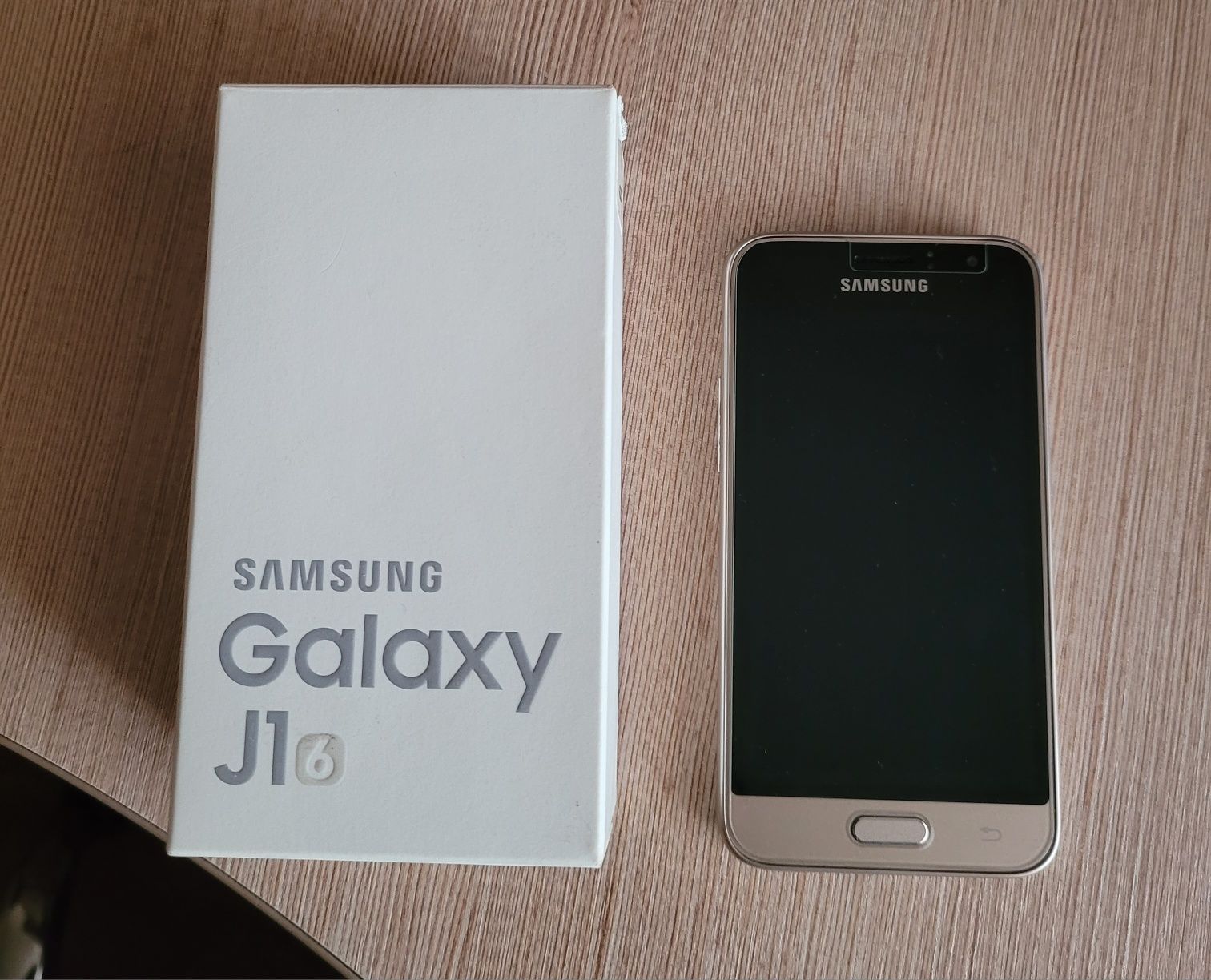 Продам Samsung Duos j1