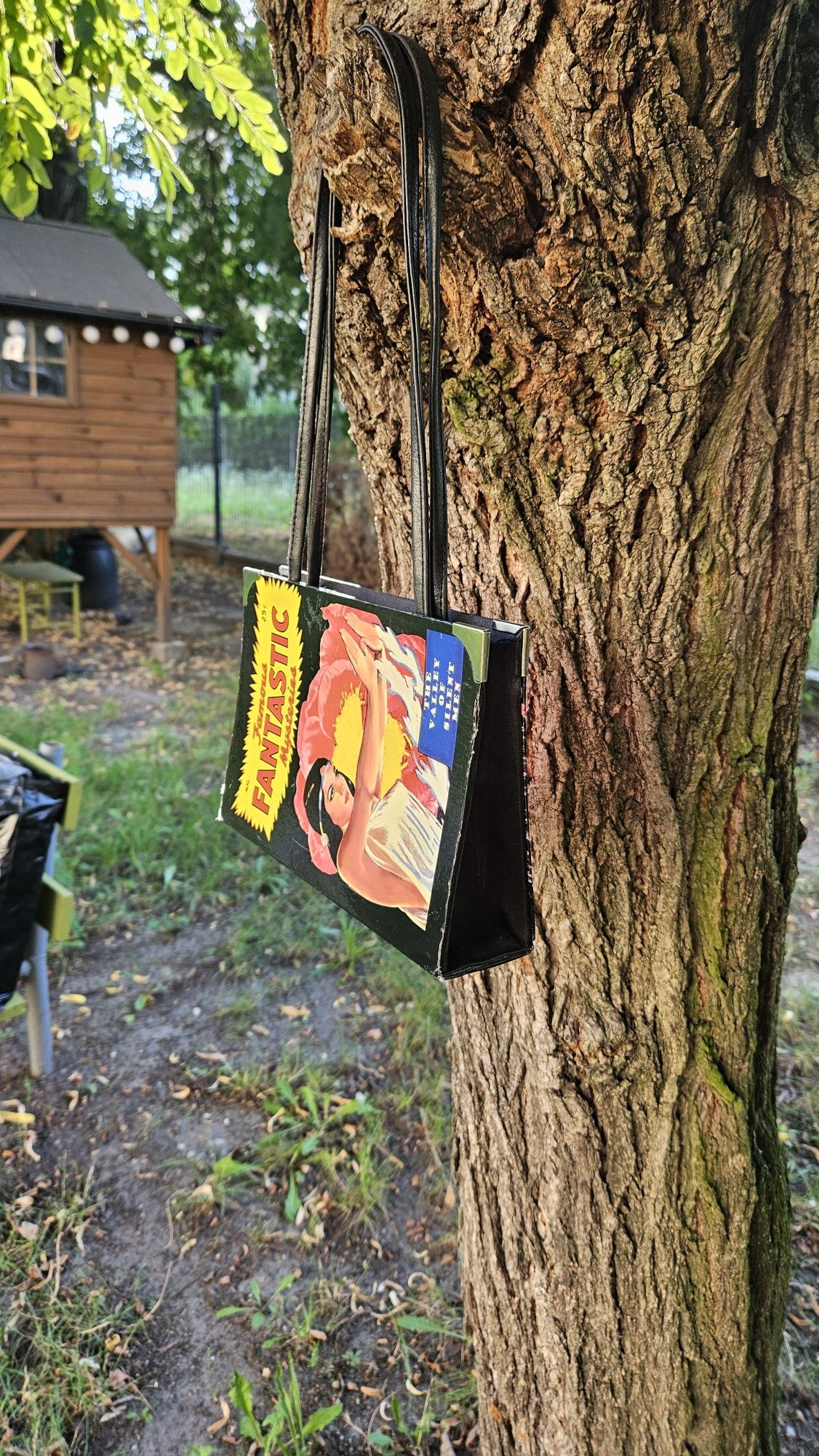 Torebka w kształcie książki vintage. Unikatowa.