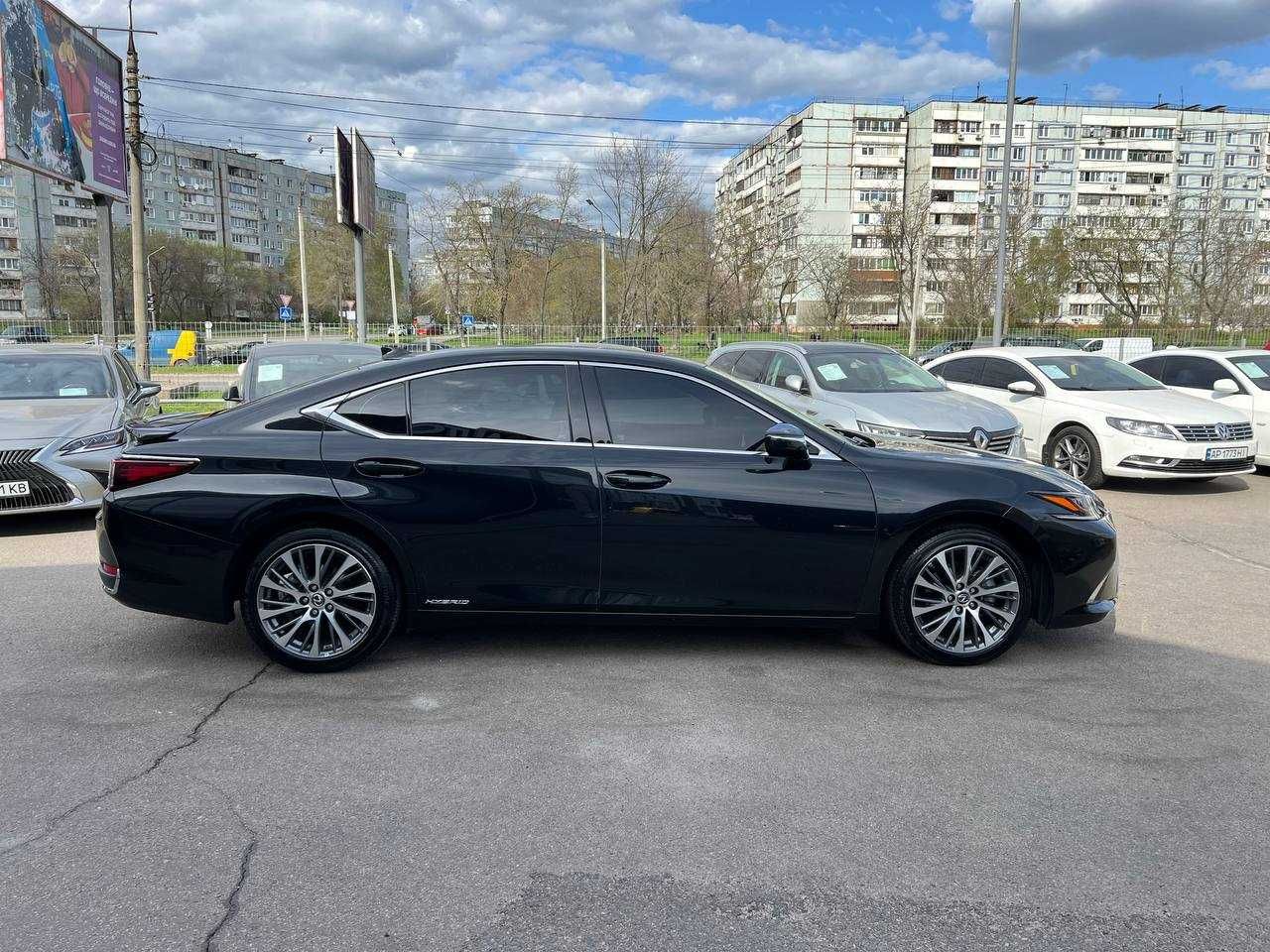 Lexus ES 300H 2021