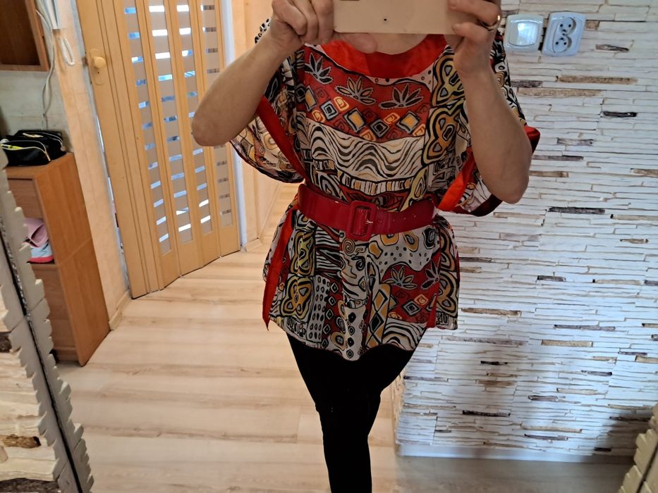 Bluzka zwiewna typu nietoperz