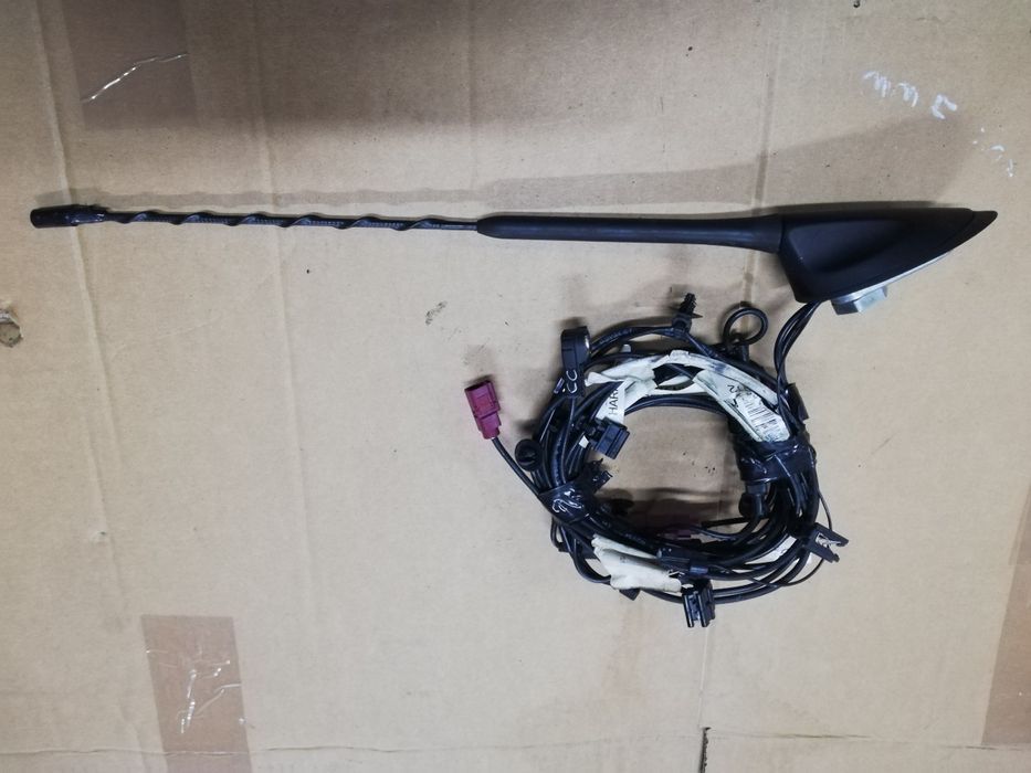 Antena dachowa bat podstawa gps navi Ford Focus mk2 CC kabriolet