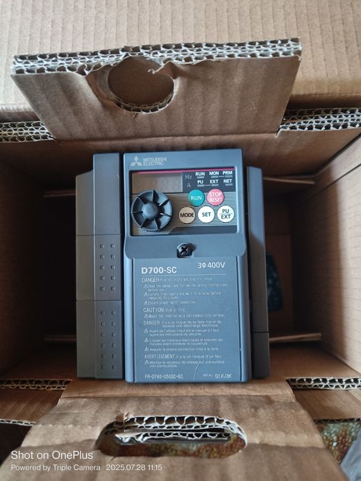 FR-D740-050SC-EC Преобразователь частоты FR-D 2.2кВт 3-ф/380. Частотни