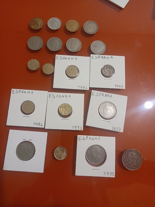 Moedas e notas diversas
