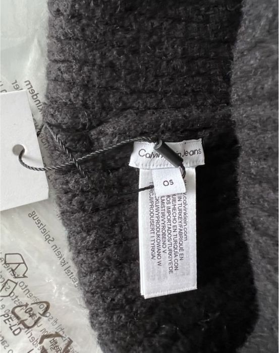 Шапка Calvin Klein, оригінал