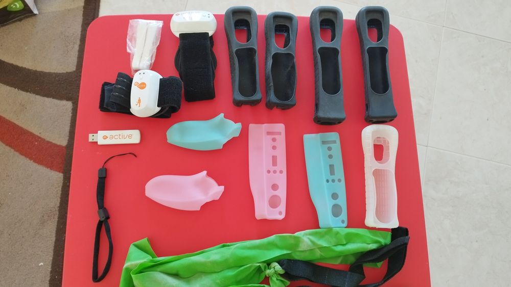 Consola Wii com todos os acessórios na imagem