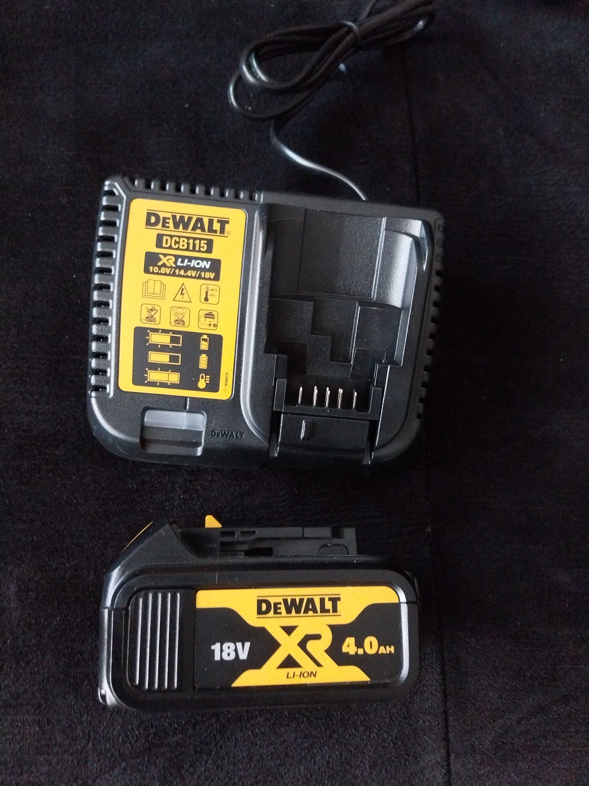 Bateria De Walt 18v 4 AH nowa wraz z Ładowarką